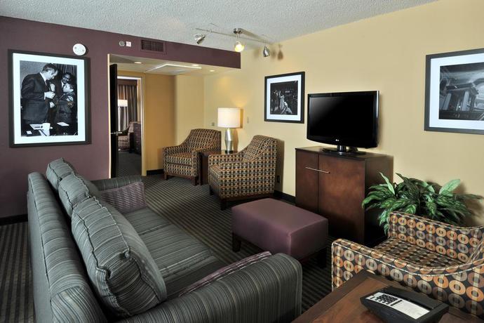 Imagen general del Hotel Embassy Suites Des Moines Downtown. Foto 9