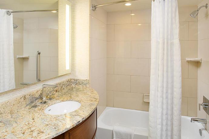 Imagen general del Hotel Embassy Suites Destin Miramar Beach. Foto 2