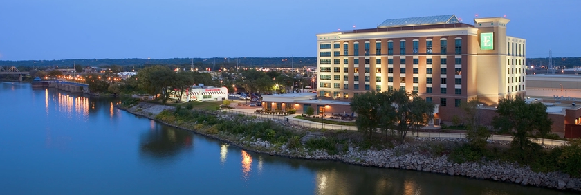 Imagen general del Hotel Embassy Suites East Peoria Hotel and Riverfront Conference Center. Foto 6