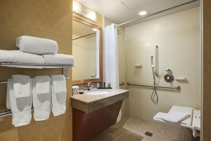 Imagen general del Hotel Embassy Suites East Peoria Hotel and Riverfront Conference Center. Foto 7