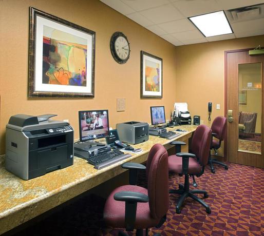 Imagen general del Hotel Embassy Suites East Peoria Hotel and Riverfront Conference Center. Foto 9