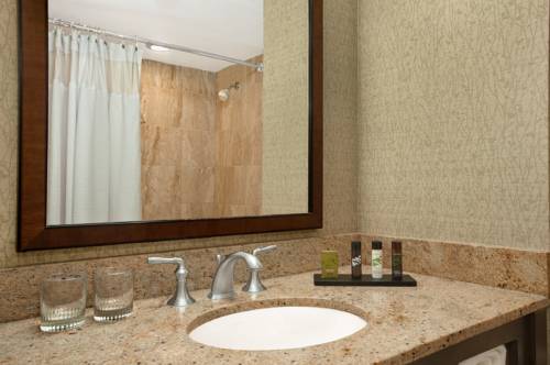 Imagen de la habitación del Hotel Embassy Suites Kansas City - Overland Park. Foto 5