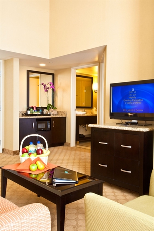 Imagen de los interiores del Hotel Embassy Suites Los Angeles - Glendale. Foto 5
