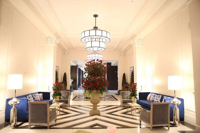 Imagen de los interiores del Hotel Embassy Suites Louisville Downtown. Foto 14