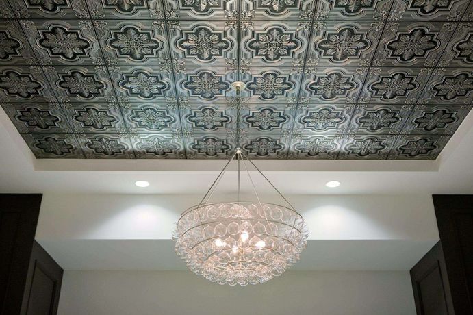 Imagen de los interiores del Hotel Embassy Suites Louisville Downtown. Foto 17
