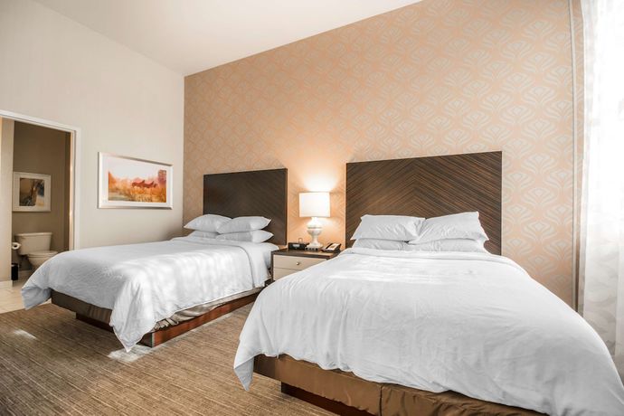 Imagen de la habitación del Hotel Embassy Suites Louisville Downtown. Foto 6