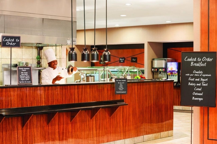 Imagen general del Hotel Embassy Suites Louisville East. Foto 5