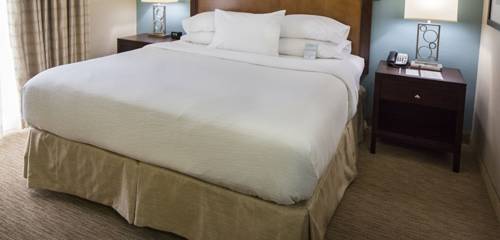 Imagen de la habitación del Hotel Embassy Suites Memphis. Foto 6