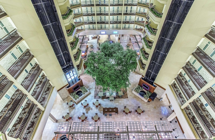 Imagen de los interiores del Hotel Embassy Suites Nashville - Airport. Foto 18
