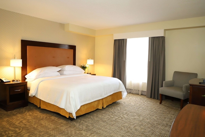 Imagen de la habitación del Hotel Embassy Suites Nashville - At Vanderbilt. Foto 4