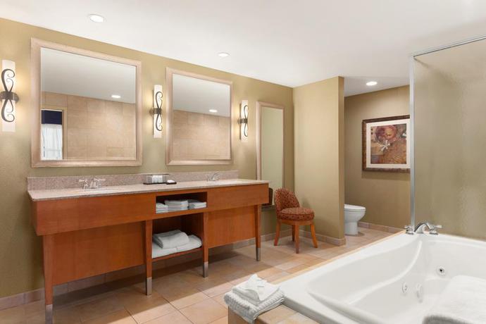 Imagen de la habitación del Hotel Embassy Suites Northwest Arkansas - , Spa and Convention. Foto 4