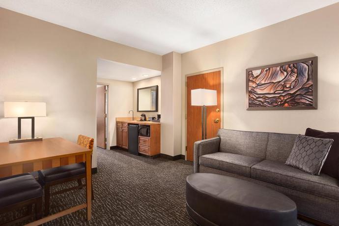 Imagen de la habitación del Hotel Embassy Suites Northwest Arkansas - , Spa and Convention. Foto 7