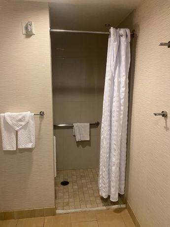 Imagen de la habitación del Hotel Embassy Suites Ontario - Airport. Foto 6