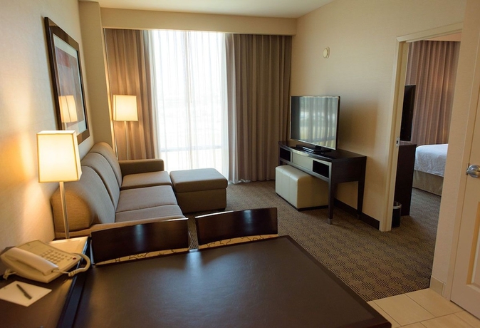 Imagen de la habitación del Hotel Embassy Suites Ontario - Airport. Foto 12