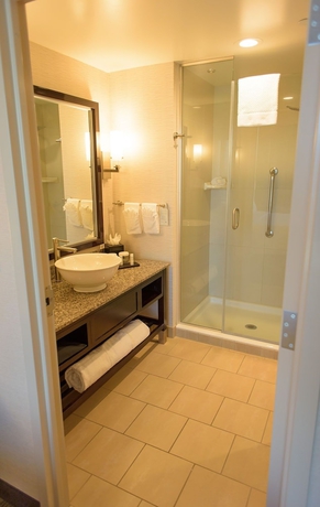 Imagen de la habitación del Hotel Embassy Suites Ontario - Airport. Foto 13