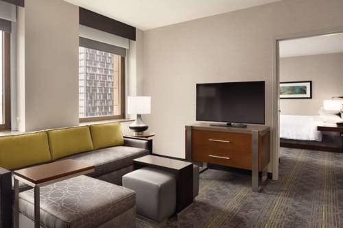 Imagen de la habitación del Hotel Embassy Suites Pittsburgh-downtown. Foto 4