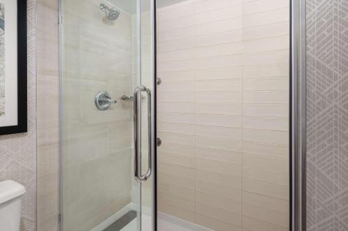 Imagen de la habitación del Hotel Embassy Suites Portland - Airport. Foto 5