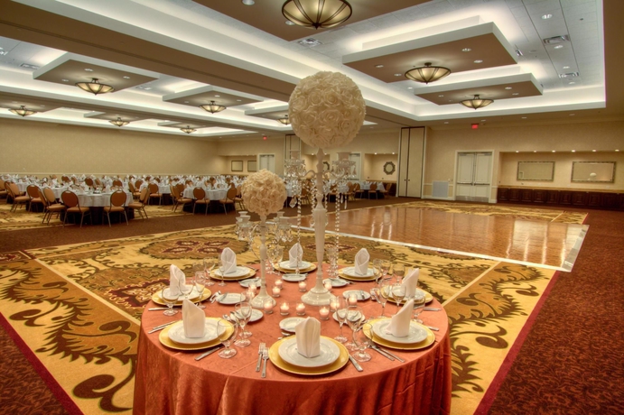 Imagen del bar/restaurante del Hotel Embassy Suites San Antonio Riverwalk-downtown. Foto 6