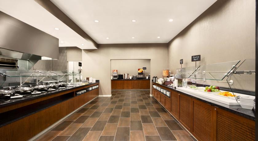 Imagen general del Hotel Embassy Suites Springfield. Foto 2