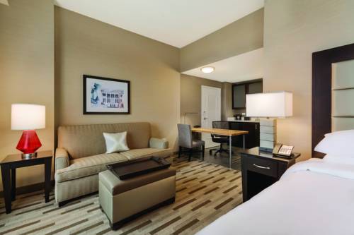 Imagen de la habitación del Hotel Embassy Suites Tuscaloosa Alabama Downtown. Foto 5