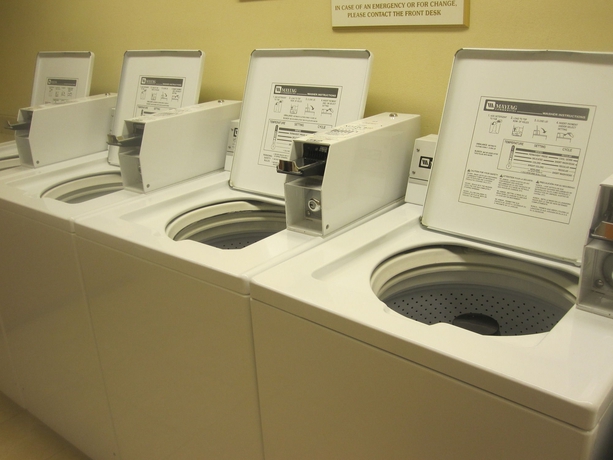 Imagen de los interiores del Hotel Embassy Suites - Waikiki Beach Walk. Foto 13