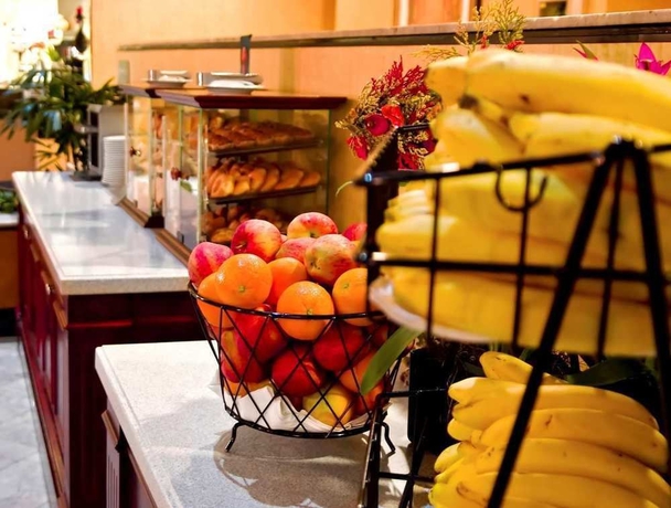 Imagen del bar/restaurante del Hotel Embassy Suites by Hilton Austin Downtown South Congress. Foto 4