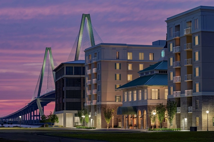 Imagen general del Hotel Embassy Suites by Hilton Charleston Harbor Mt. Pleasant. Foto 1