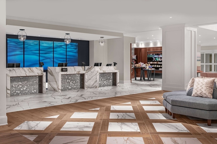 Imagen de los interiores del Hotel Embassy Suites by Hilton Charleston Harbor Mt. Pleasant. Foto 16