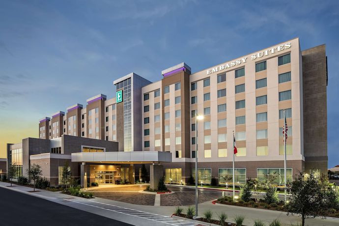 Imagen general del Hotel Embassy Suites by Hilton College Station, TX. Foto 1