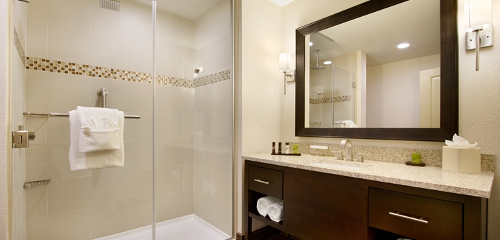 Imagen general del Hotel Embassy Suites by Hilton Fayetteville Fort Liberty. Foto 9