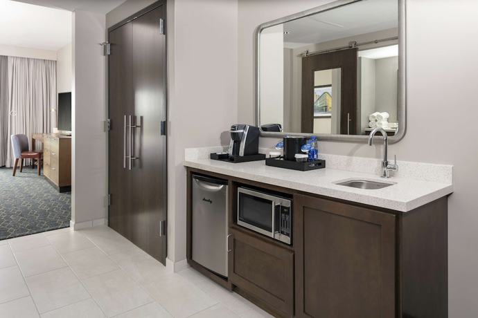 Imagen de la habitación del Hotel Embassy Suites by Hilton Grand Rapids Downtown,MI. Foto 3