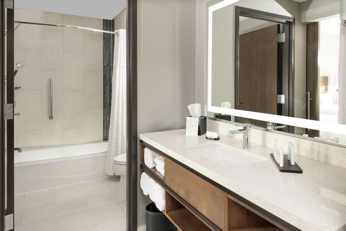 Imagen de la habitación del Hotel Embassy Suites by Hilton Grand Rapids Downtown,MI. Foto 6
