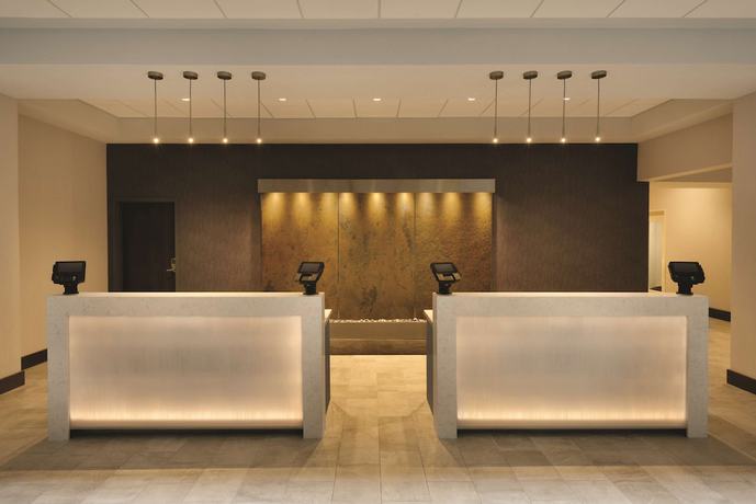 Imagen de los interiores del Hotel Embassy Suites by Hilton Indianapolis Downtown. Foto 19
