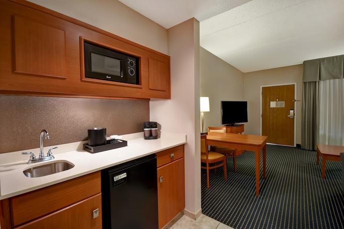 Imagen de la habitación del Hotel Embassy Suites by Hilton Lexington/UK Coldstream. Foto 9