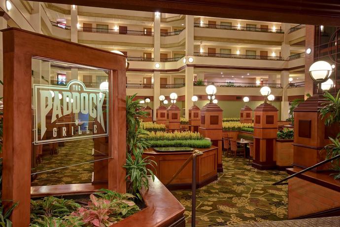 Imagen de los interiores del Hotel Embassy Suites by Hilton Lexington/UK Coldstream. Foto 19