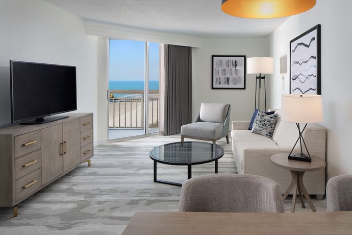 Imagen de la habitación del Hotel Embassy Suites by Hilton Myrtle Beach Oceanfront Resort. Foto 10