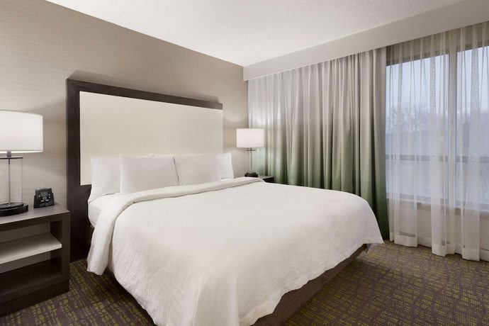 Imagen de la habitación del Hotel Embassy Suites by Hilton Newark Wilmington South. Foto 5