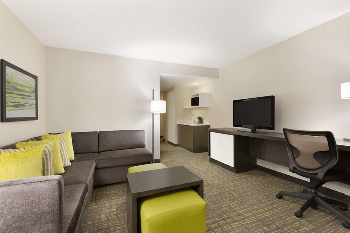 Imagen de la habitación del Hotel Embassy Suites by Hilton Newark Wilmington South. Foto 10