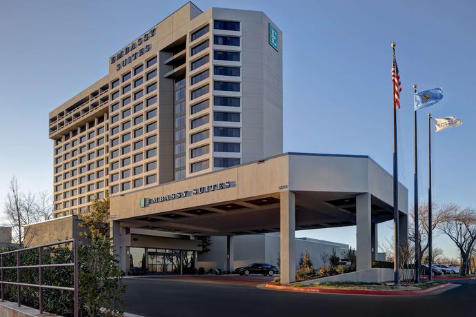 Imagen general del Hotel Embassy Suites by Hilton Oklahoma City Northwest. Foto 1