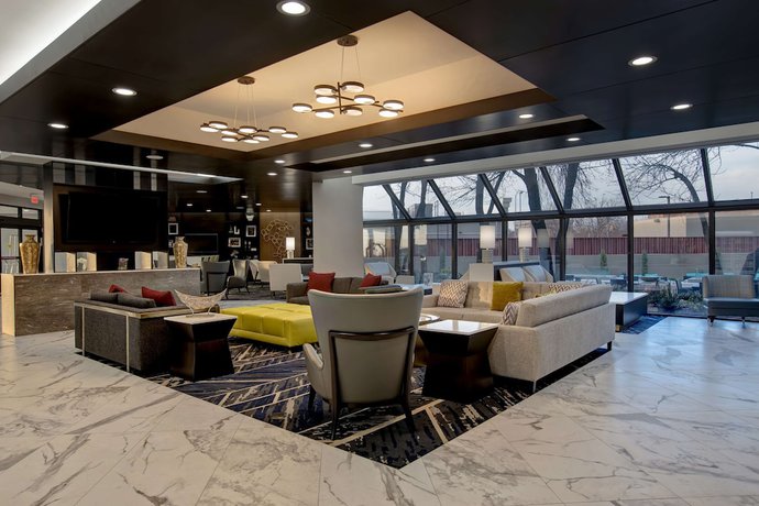 Imagen de los interiores del Hotel Embassy Suites by Hilton Oklahoma City Northwest. Foto 15