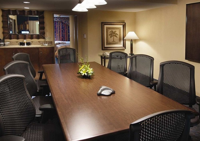 Imagen de los interiores del Hotel Embassy Suites by Hilton Orlando International Drive Convention Center. Foto 9