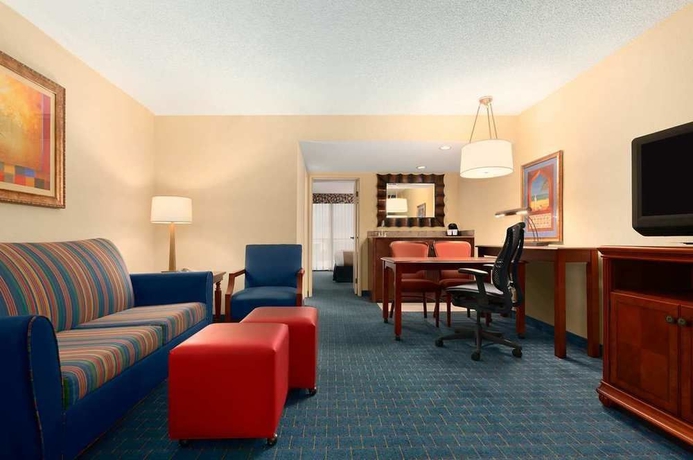 Imagen de los interiores del Hotel Embassy Suites by Hilton Orlando International Drive Convention Center. Foto 10