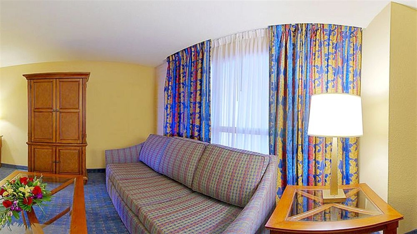 Imagen de los interiores del Hotel Embassy Suites by Hilton Orlando International Drive Convention Center. Foto 12