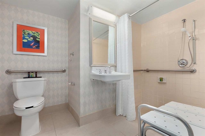 Imagen de la habitación del Hotel Embassy Suites by Hilton Orlando International Drive Convention Center. Foto 8