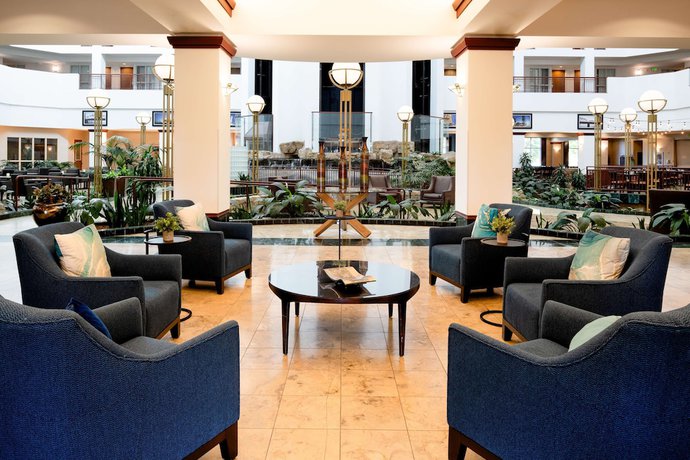Imagen de los interiores del Hotel Embassy Suites by Hilton Portland Airport. Foto 18