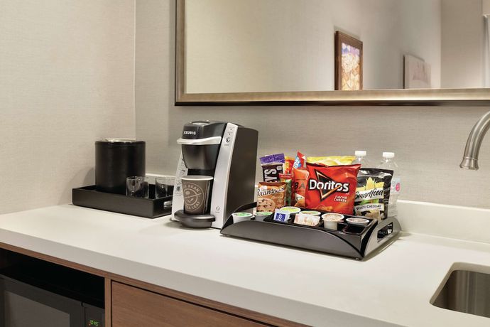 Imagen de la habitación del Hotel Embassy Suites by Hilton South Jordan Salt Lake City. Foto 5