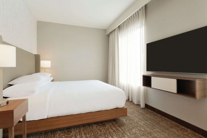 Imagen de la habitación del Hotel Embassy Suites by Hilton South Jordan Salt Lake City. Foto 12