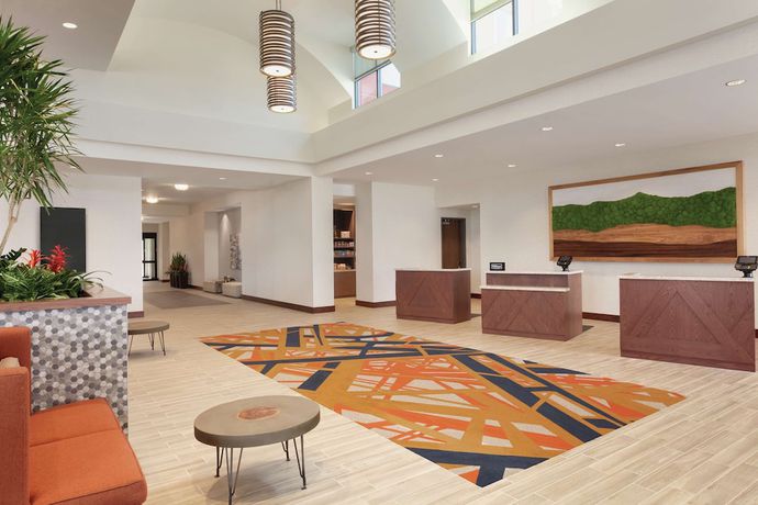 Imagen de los interiores del Hotel Embassy Suites by Hilton South Jordan Salt Lake City. Foto 20