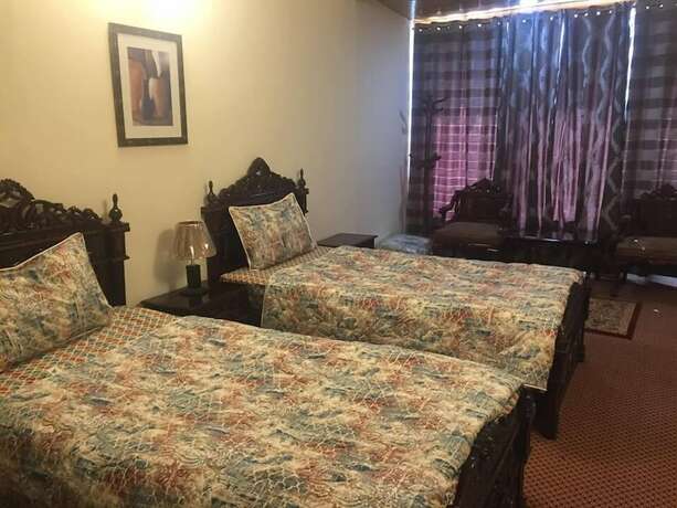 Imagen general del Hotel Embassy Villa Suites. Foto 7