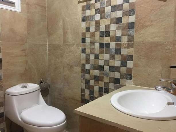 Imagen general del Hotel Embassy Villa Suites. Foto 12